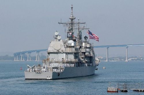 USS Bunker Hill leaving San Diego