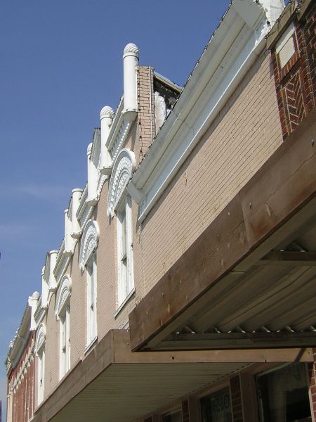 roof line in Council Grove