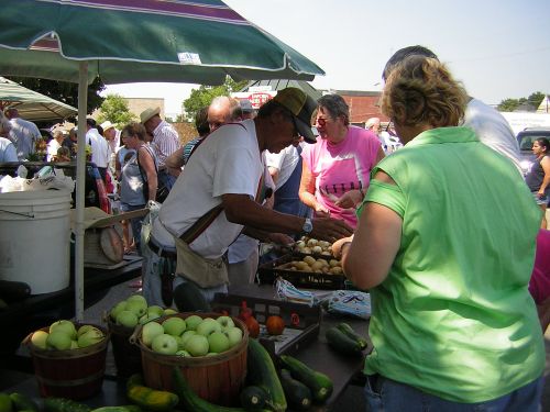 activity at the farmers market