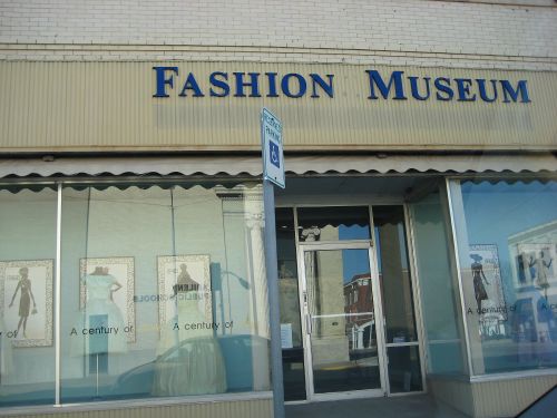 fashionmuseum.jpg